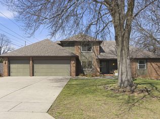 1811 E Vincent Drive, Springfield, MO 65804