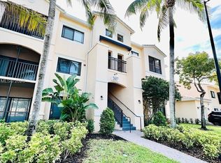 2807 Veronia Dr APT 201, Palm Beach Gardens, FL 33410