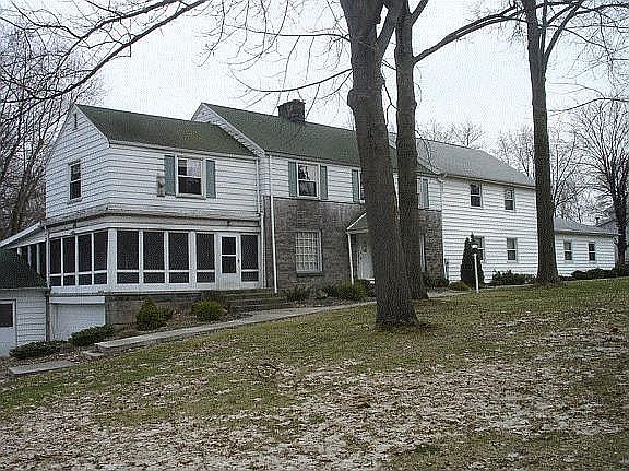 2nd image of 5515 West Blvd