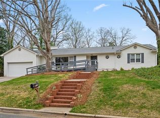 800 Creekside Dr, High Point, NC 27262