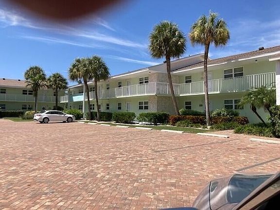 2nd image of 860 Panama Ct Unit 116