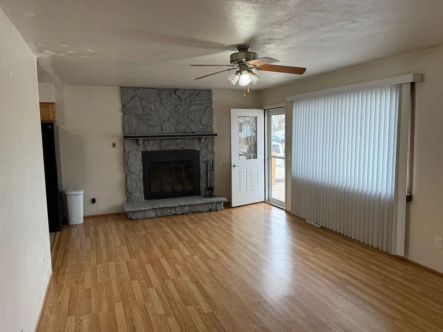 2 bedroom, 1 bath Home for Rent — Photo 2