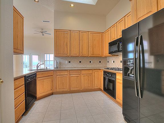 4th image of 5615 Vulcan Vista Dr NE