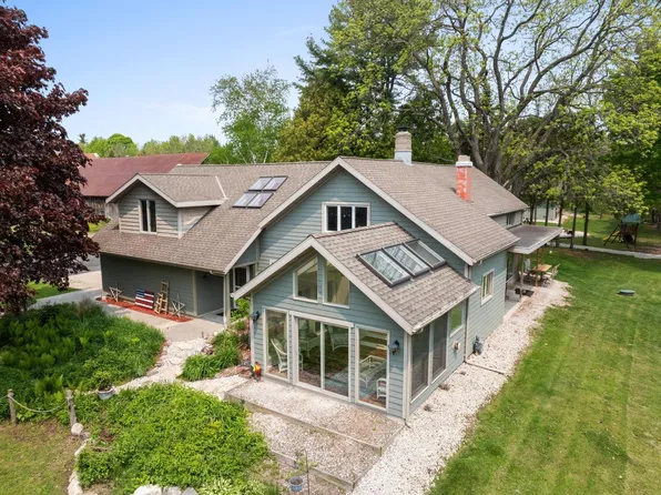 4014 Maplewood ROAD, Two Rivers, WI 54241