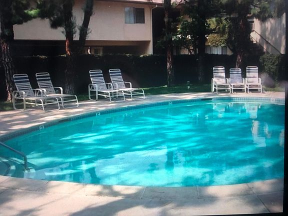 2nd image of 220 Saint Francis St APT 2D
