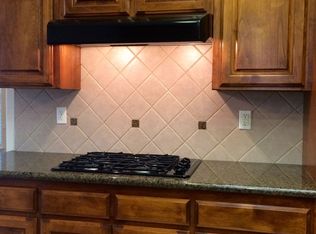 574 W Lester Ave, Clovis, CA