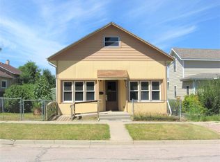 142 S 16th St, Hot Springs, SD 57747