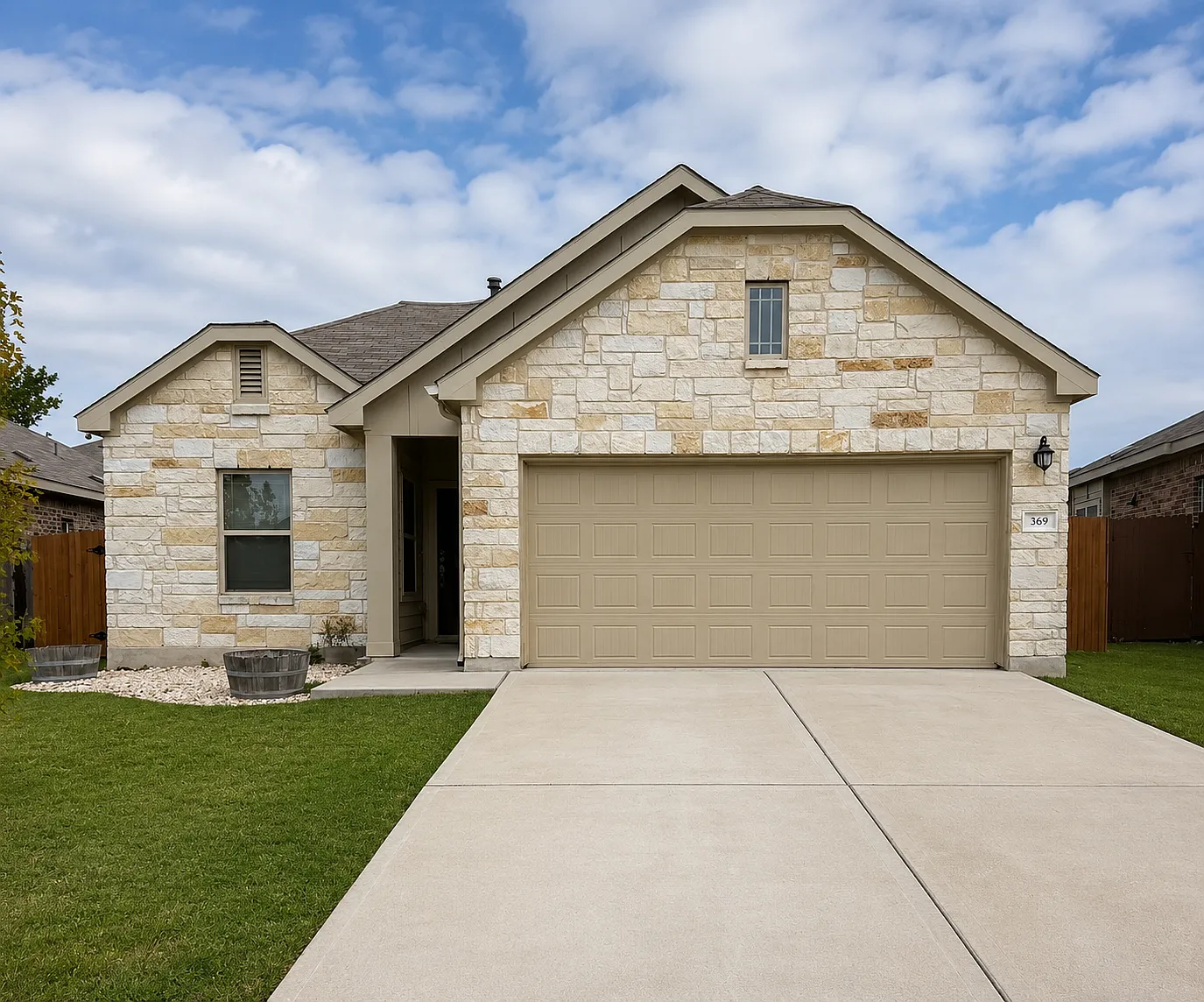 3 bed, 1544 sqft, $2,000 — Photo 1