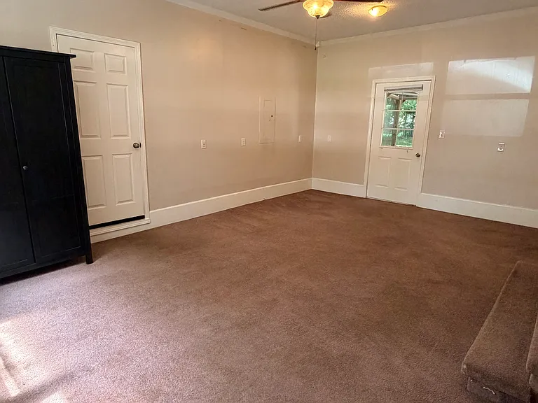 1709 Oak Hill Dr — Photo 15