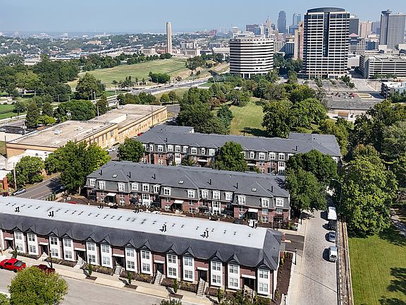 The Moxie on Union Hill