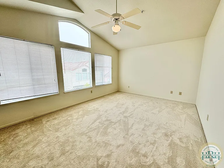 318 Cerro Dr — Photo 18