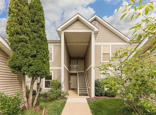 1406 Fox Pointe Cir, Ann Arbor, MI 48108