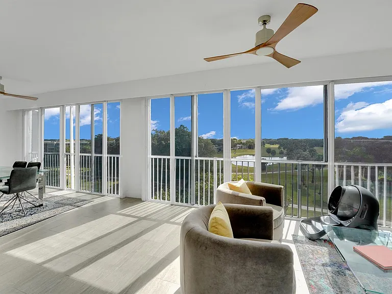 4114 W Palm Aire Dr #146B — Photo 6