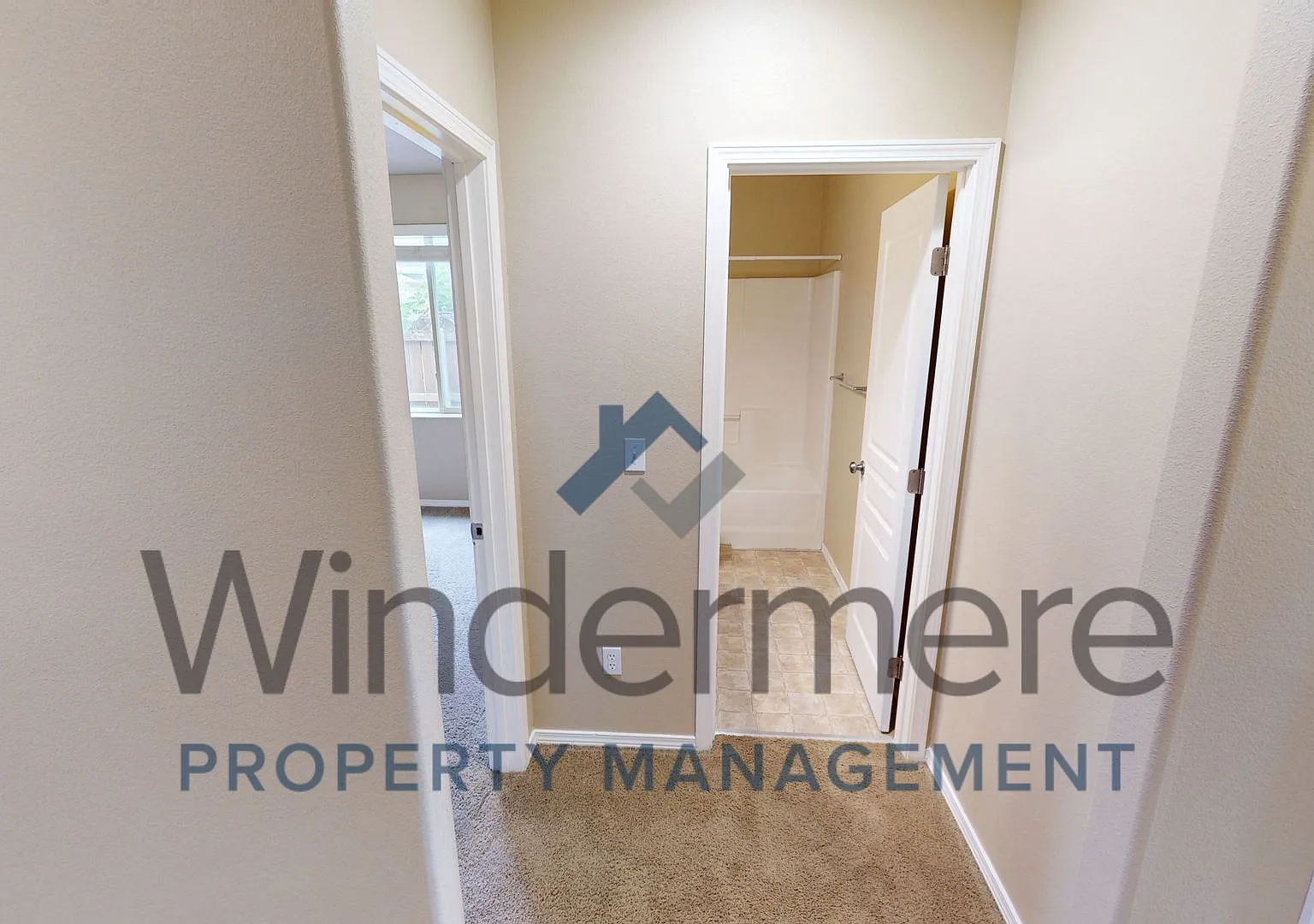 212 SW Doans Ave - Located in Homestead Community of College Place — Photo 4