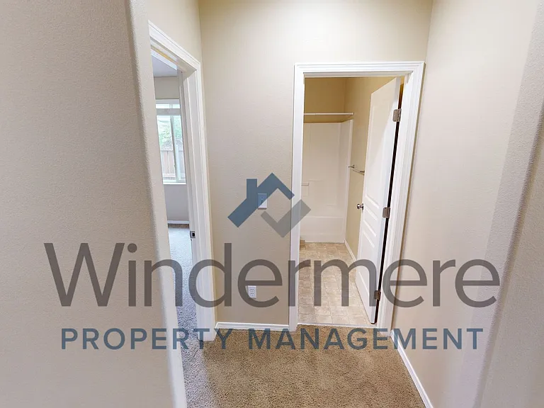 212 SW Doans Ave — Photo 4