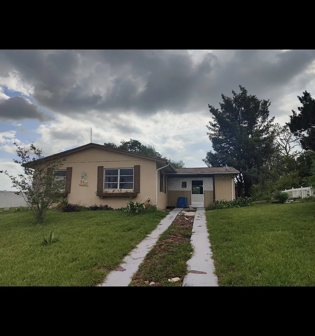 3 bed, 1726 sqft, $1,695 — Photo 1