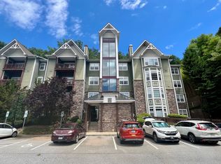 2000 Olde Eastwood Village Blvd #106, Asheville, NC 28803