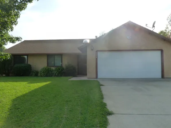 1499 Spaniel Ct, Redding, CA 96003