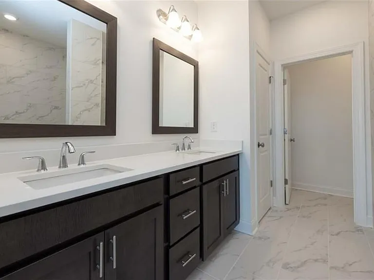 5209 Riden Ct — Photo 13