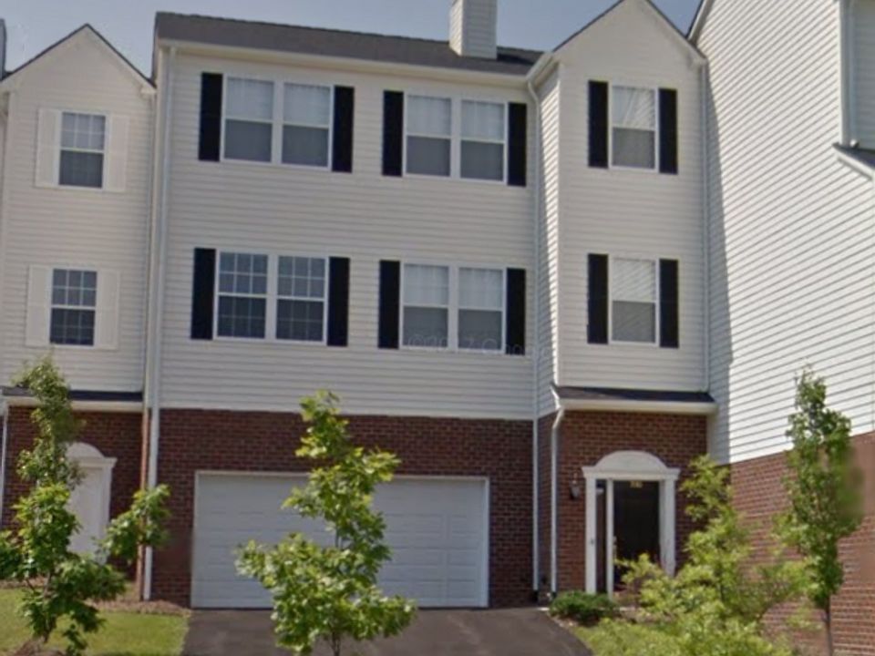 1st image of 700 Tall Oak Blvd #67