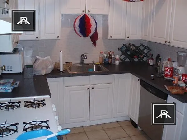 58 Egmont St #3 — Photo 1