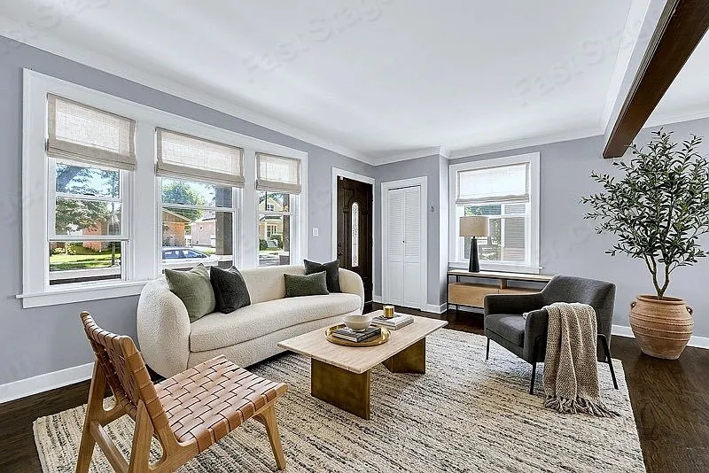 3 bed, 1445 sqft, $2,300 — Photo 3