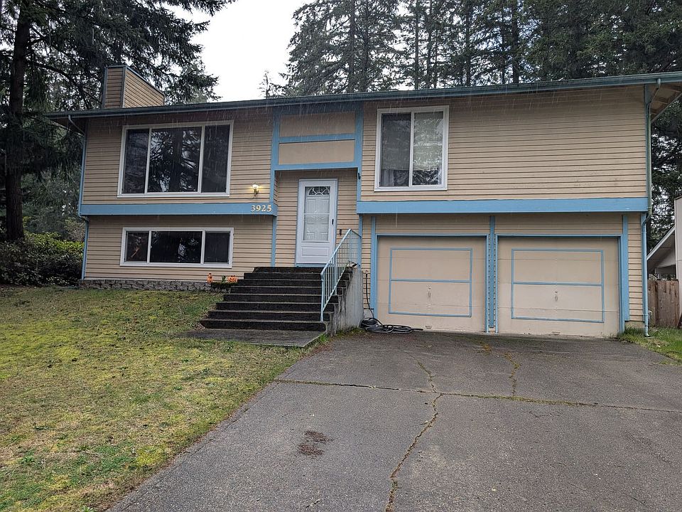 1st image of 3925 Celeste Ct SE