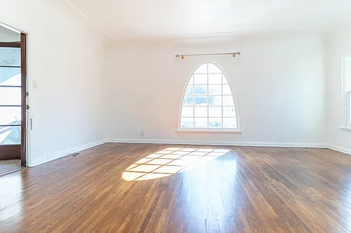 1621 Silver Lake Blvd #101 Photo 1