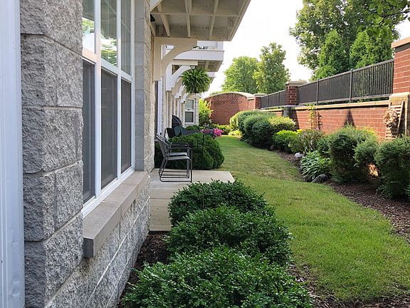 5th image of 3808 S Lake Dr #34