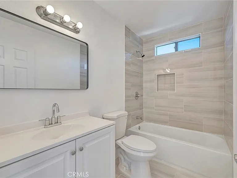 609 E Phillips Blvd — Photo 22