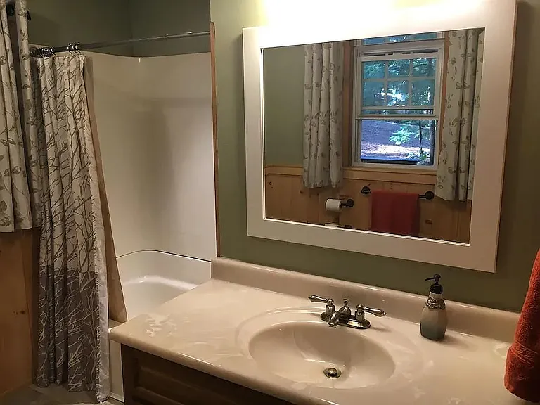 1st floor bath