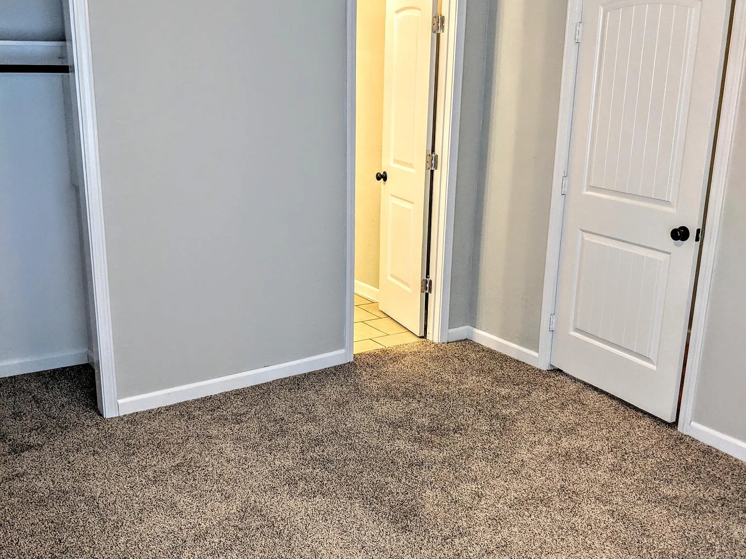 3 bed, 1081 sqft, $950 — Photo 4