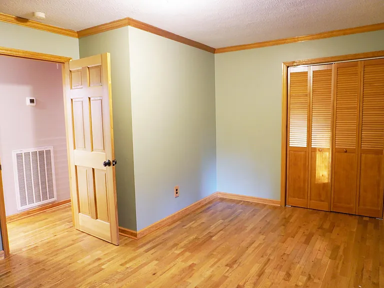 219 Merrylog Ln — Photo 24