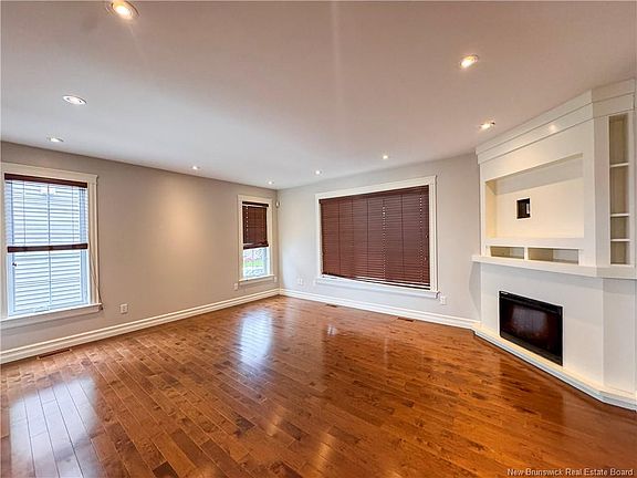 3rd image of 87 Tilmon Cres