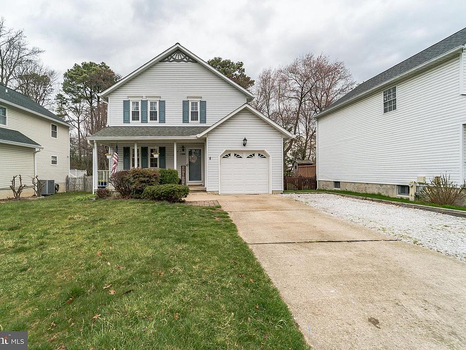 1st image of 336 South Dr