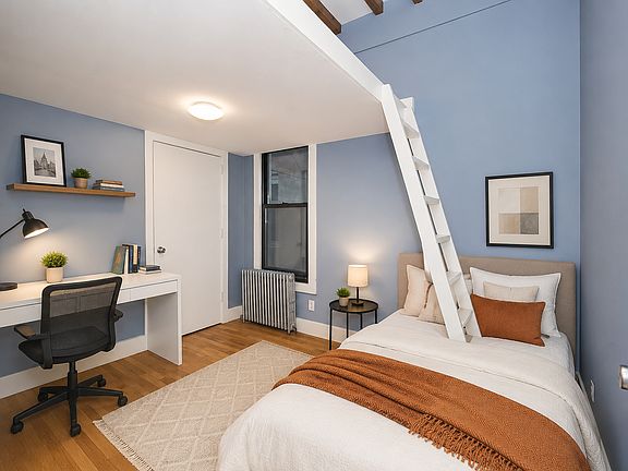 2nd image of 194 Wilson Ave #3L