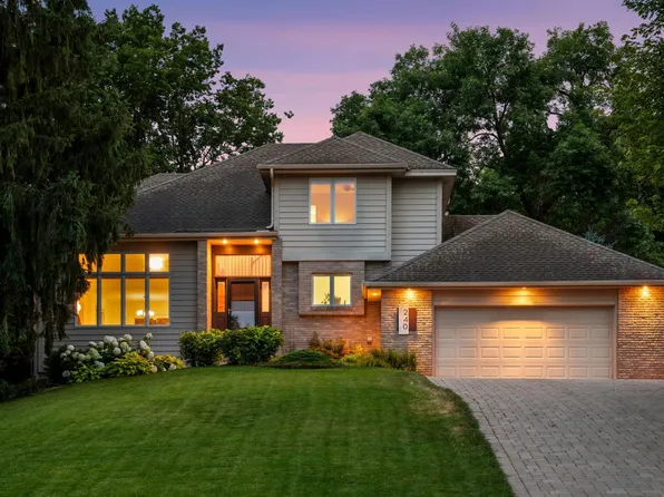 240 W Point Rd, Tonka Bay, MN 55331