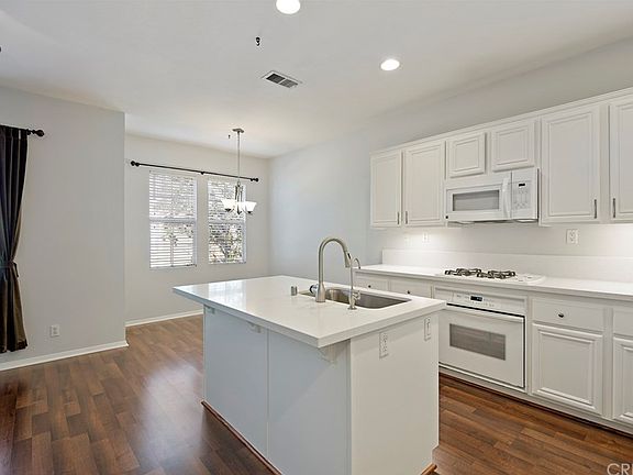 5th image of 26848 Marina Point Ln Unit 47