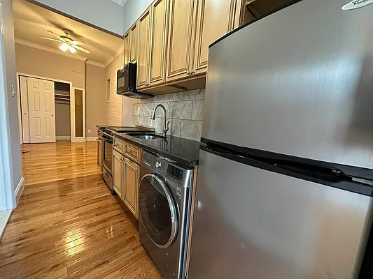 Rented by REAL New York | media 14