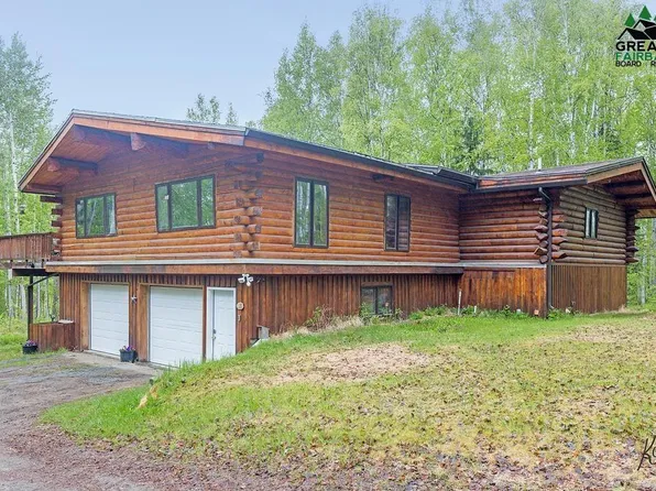 597 Kay St, Fairbanks, AK 99709
