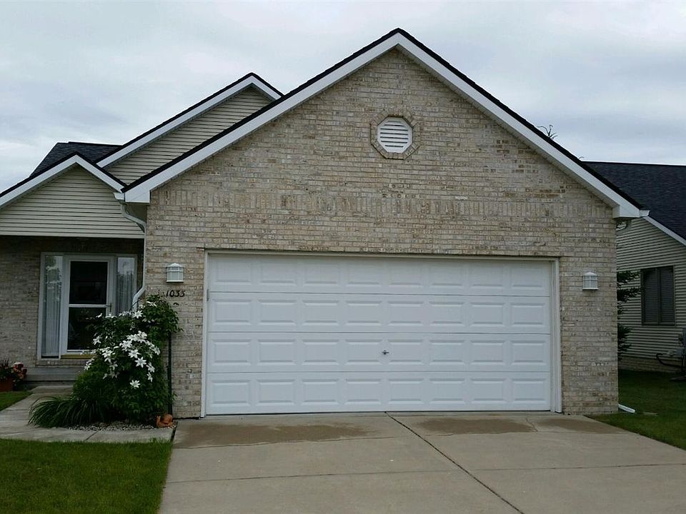 1st image of 1033 Foxglove Ln