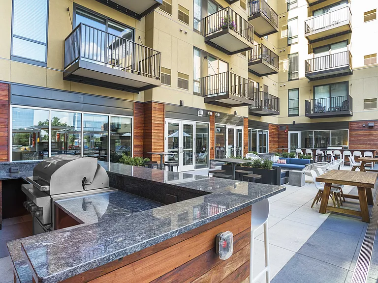 Indigo Apartments — Photo 36