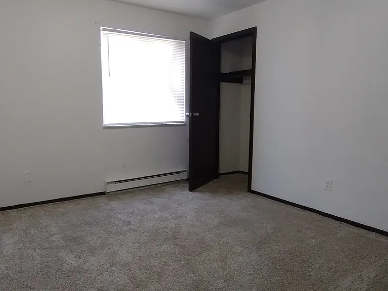 Via Manor Apartments — Photo 7