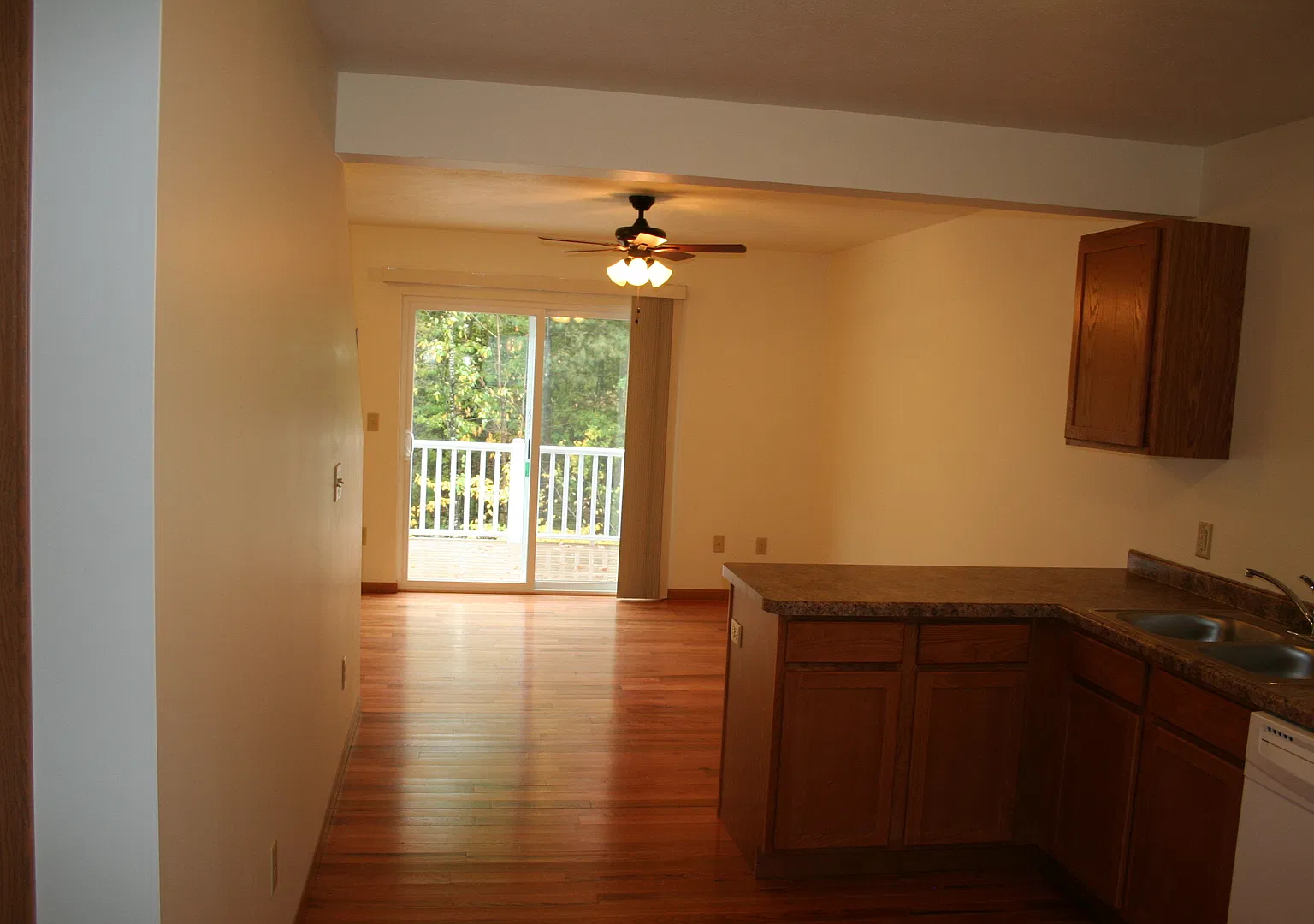 Wedgewood 2747 Scenic Drive — Photo 4