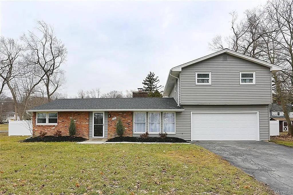934 Orchard Dr photo 1