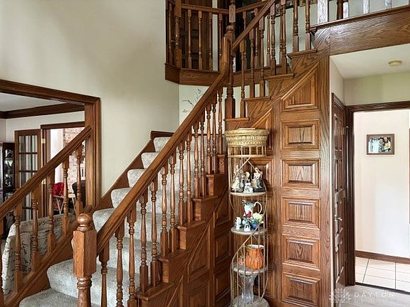 4th image of 2045 Canterbury Ct