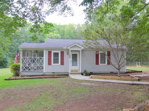 126 Crescent Dr, Greenwood, SC 29646
