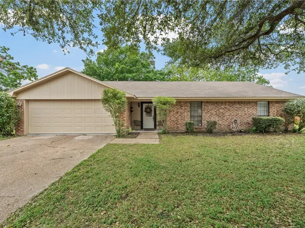 144 Phillip Cir, Hewitt, TX 76643