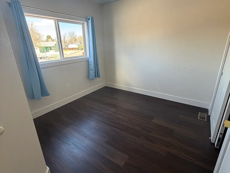 740 Sage Pl — Photo 12