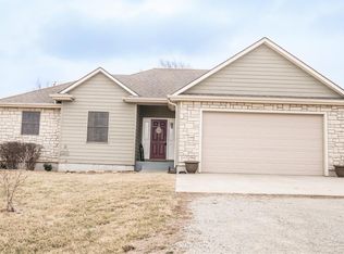119 E Central St, Mayetta, KS 66509